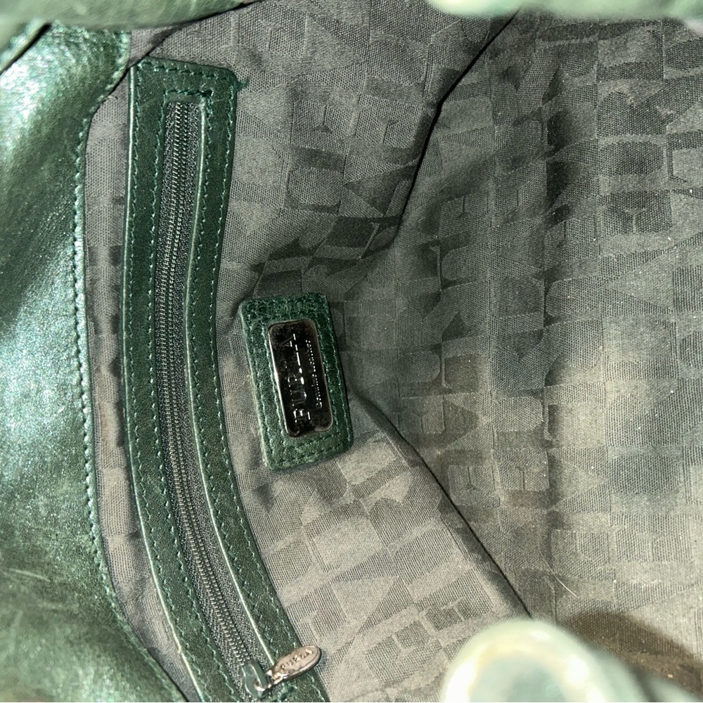 Furla Green Leather Shoulder Bag
(161) - Picture 11 of 14